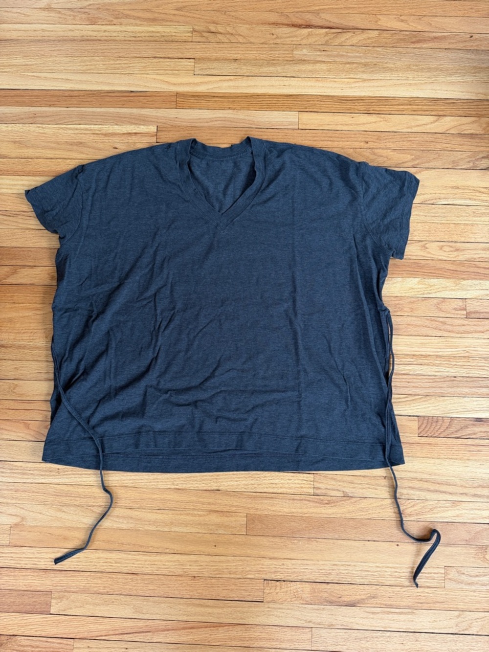 lululemon athletica V-Neck Short Sleeve Tee